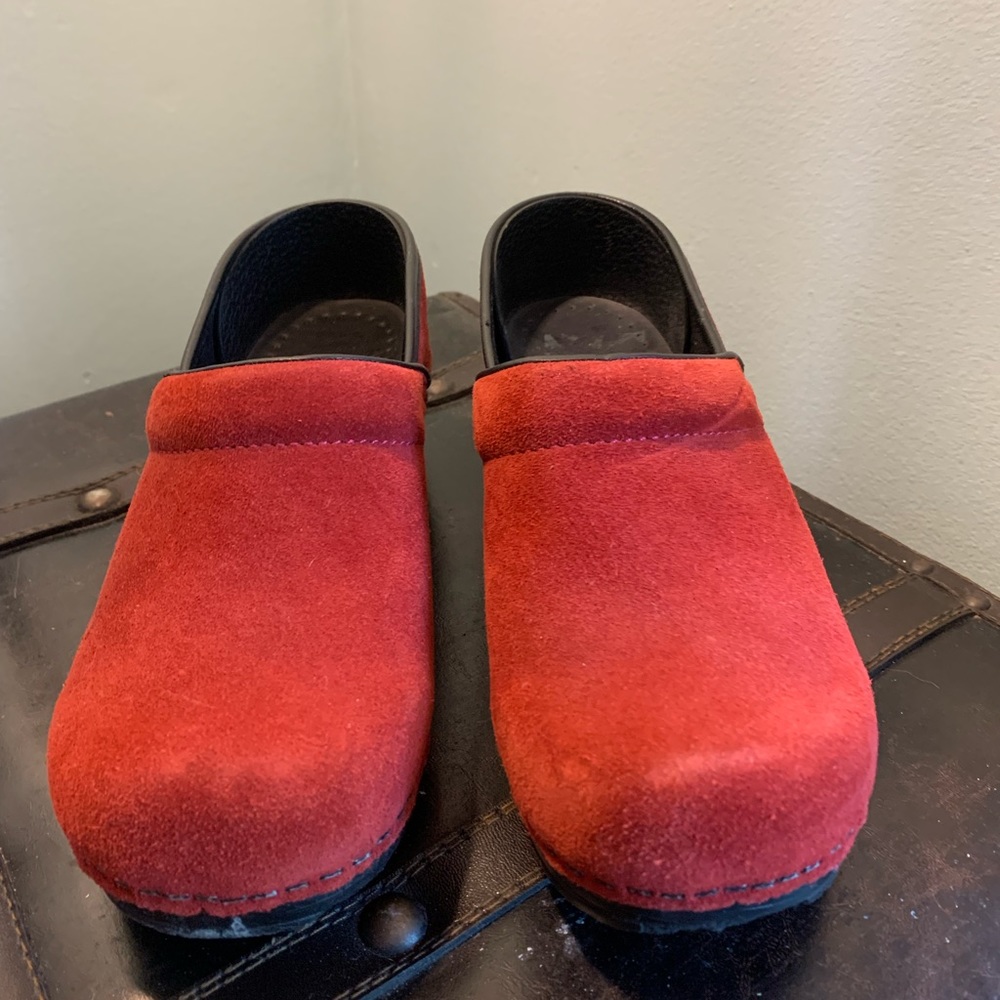 Dansko Red Suede Professional Clogs size 36